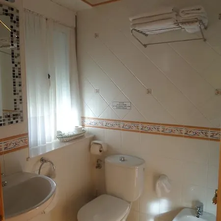 El Pinar Konukevi 3*